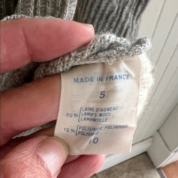 Vintage Elysee Beverly Hills Gray and Cream Crewneck Sweater- made in France. - Picture 7 of 7